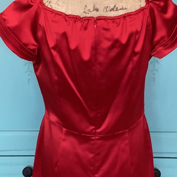 Chetta B Dress. Red Sateen Feel. Size 12. Beautiful Fabric - Picture 7 of 14